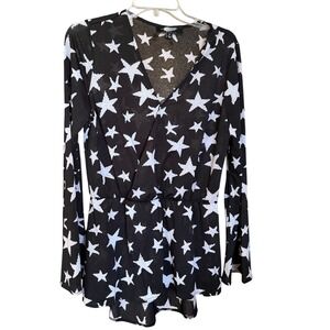 Fairchild Women Black White Star Print Bell Sleeve Surplice Elastic Waist Top M